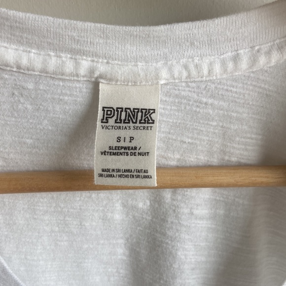 Victoria secret pink white v neck tee small petite - Picture 3 of 8